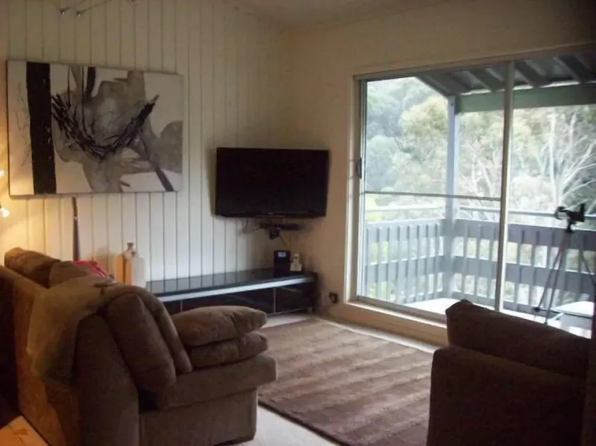 Tombarra 5C Apartment - Image 1