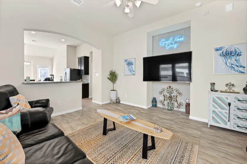 Beach Resort in Lago Mar 20 min from Galveston! - Image 1