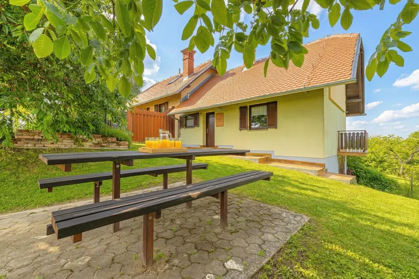 Podhamer Wellness Vineyard Cottages - Image 1