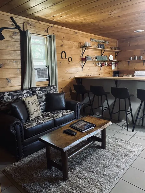 3 Bed 1 Bath Gemütliche Hütte Wi-Fi 1 Meile von Tippy Big Manistee River - Image 1