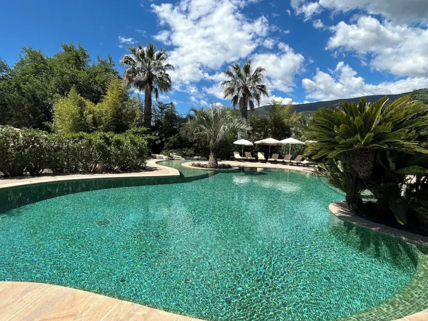 Villa affascinante e confortevole con giardino paesaggistico privato, piscina, spa e sauna - Image 1