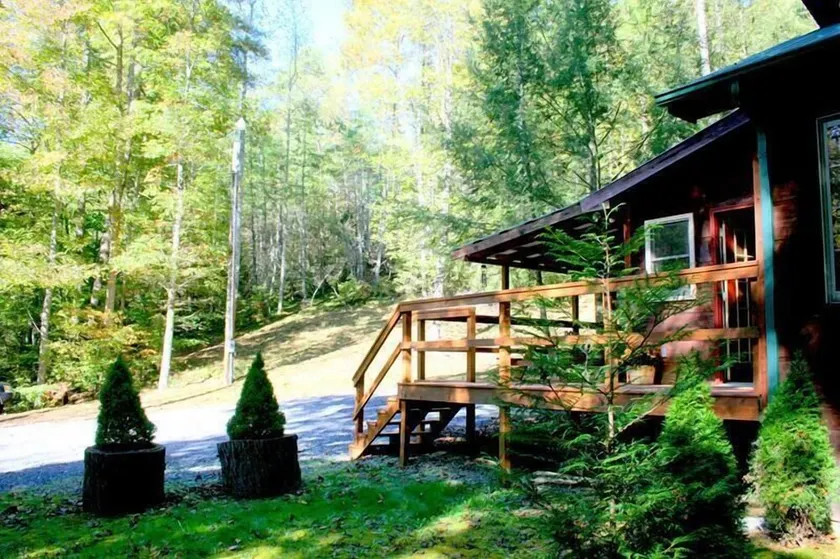 Wolfcreek Hytte / Afsondret & Romantic / Hot Tub / Acreage grænser op National Forest - Image 1