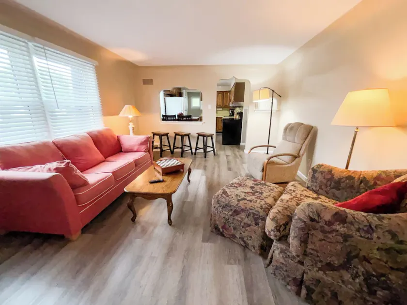 4 Bedroom, 2 Bath, Sleeps 12, Boat Well, Close to boat launch and Selfridge ANG - Image 1