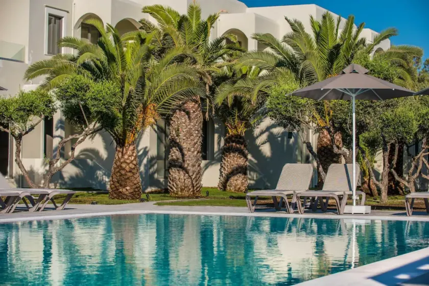Malena Hotel & Suites - Image 1
