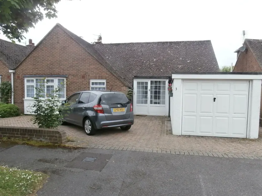 3-sengs bungalow 5 min. Gang til havet / Highcliffe-slottet WiFi velegnet til handicappede - Image 1
