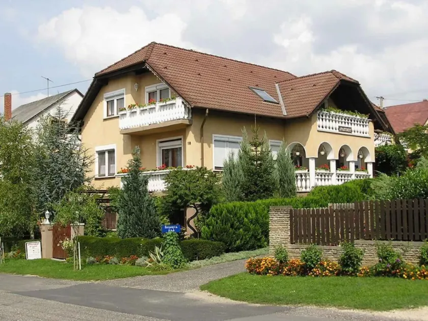 Ground-floor holiday apartment, suitable for people with limited mobility - Image 1