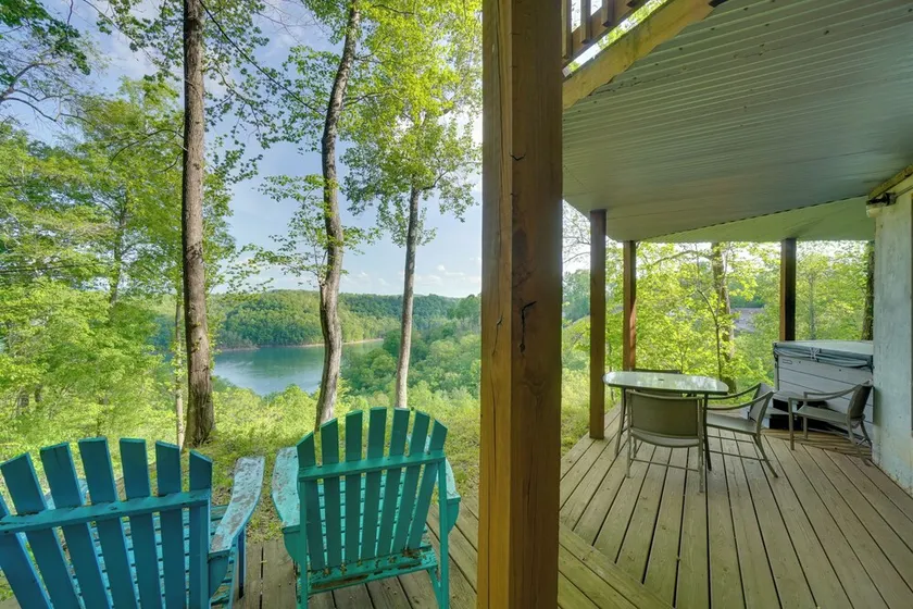 Hot Tub & Games! 'the Retreat' on Dale Hollow Lake - Image 1