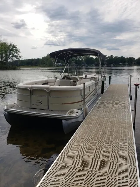 Private Lake Front Home With Pontoon Rental Available On Property - Image 1