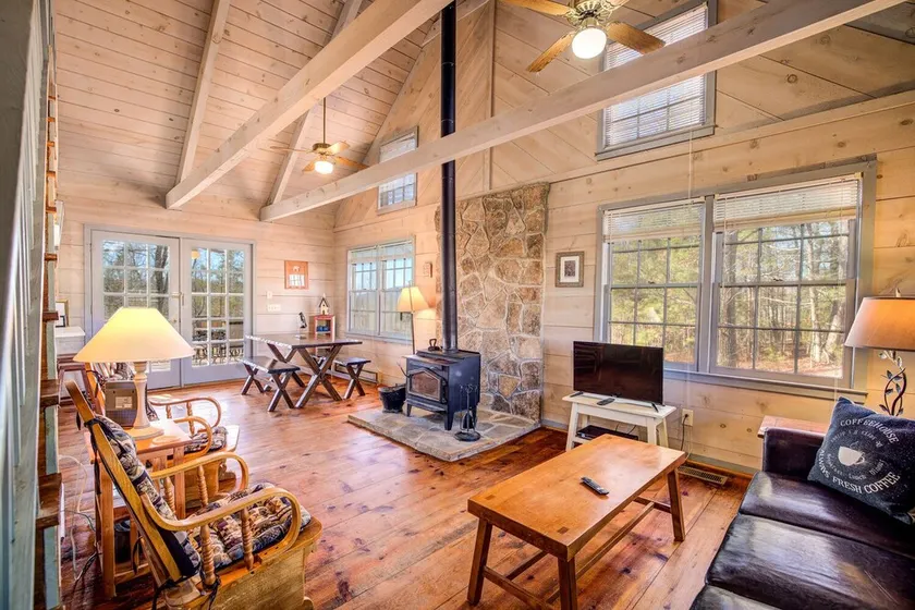Sunset Overlook - Pet Friendly Family Cabin Gorgeous Sunset Views - Image 1