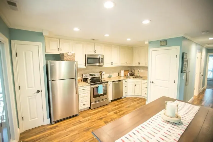 Remodeled Lakefront Woodson Bend Condo- 92-2 Eagle Drive - Image 1