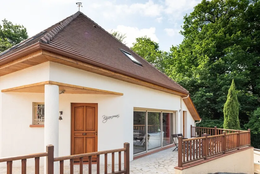 Maison Zen in den Pyrenäen, private Terrasse & WLAN - Image 1