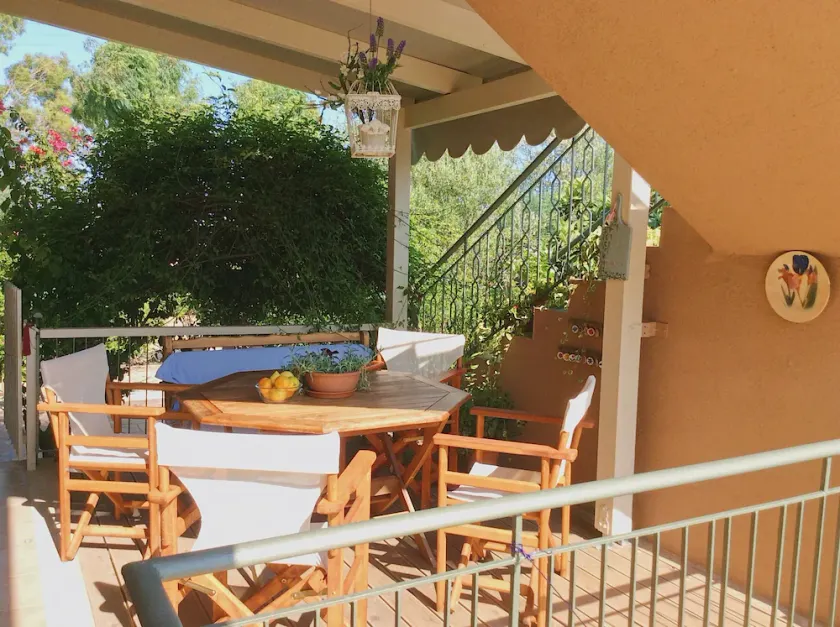 Grazioso appartamento con 2 camere da letto, al piano terra, circondato da un giardino di frutta, Cefalonia! - Image 1
