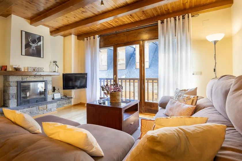 Casa adosado en Bagergue, apartamento turístico en Bagergue, esquí en baqueira - Image 1