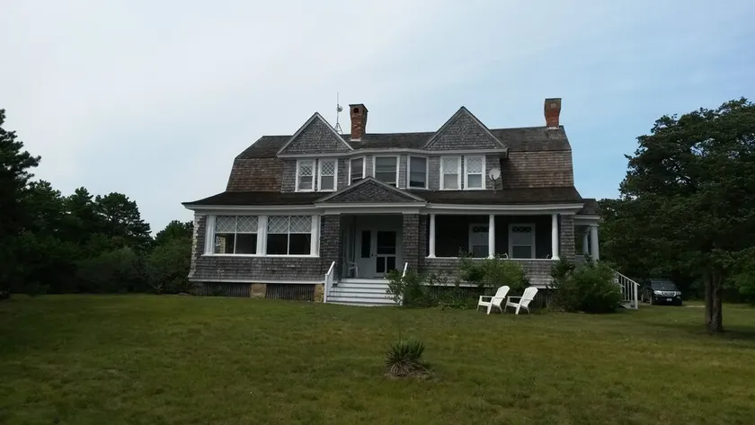 Nådig Victorian On Chappy - Image 1