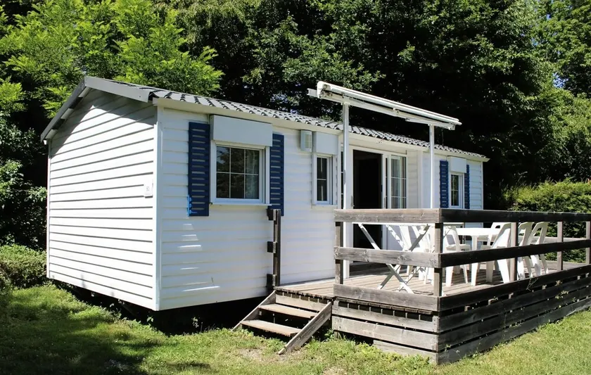 Camping Le Balcon de Chartreuse - Image 1