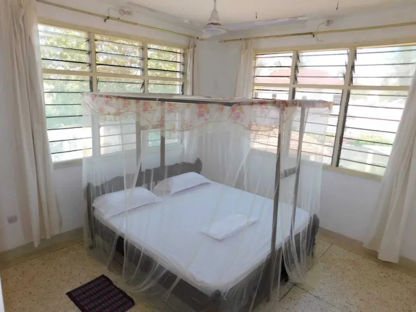 Charming 2-bedroom vacation home centrally located in Malindi - Image 1