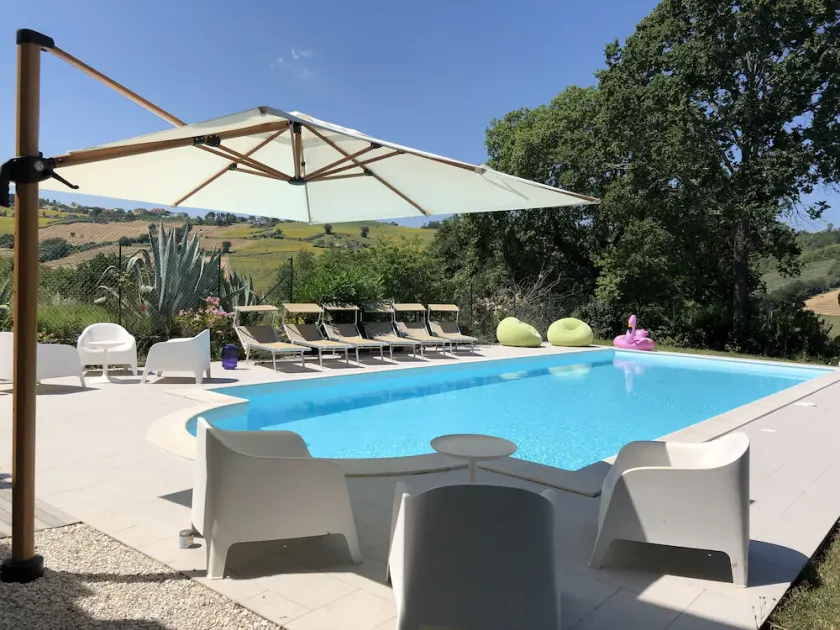 Espaciosa villa rural con piscina. - Image 1