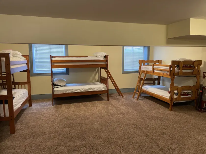 Barlow Manor ~ Perfect Reunion Home sleeps 26 - Image 1