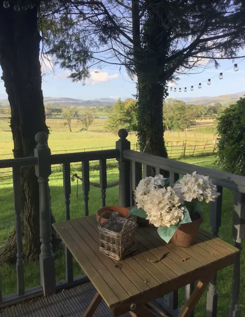 Dobbin the horse box in The Lake District - Image 1