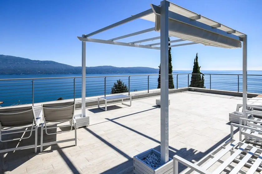 Appartamento per vacanze \"Luxury 2\" con terrazza e vista lago - Image 1