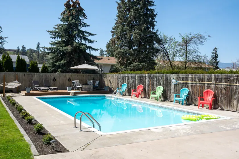 Hollywood Holiday House - Family and Pet Friendly - Pool open MAY 15 - Image 1