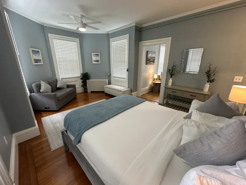 Spacious Suite 1 Bed/ 1 Bath/ Pullouts Sofas - Unit 5 1 Bedroom Apts - Image 1