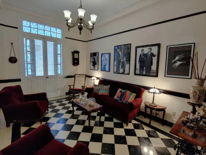 Hostal Casa Mandy - Image 1