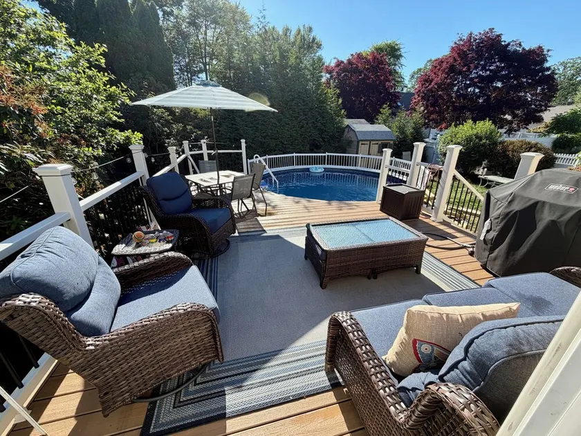 Spotless Getaway m / pool! Tæt på strande, Newport - Image 1