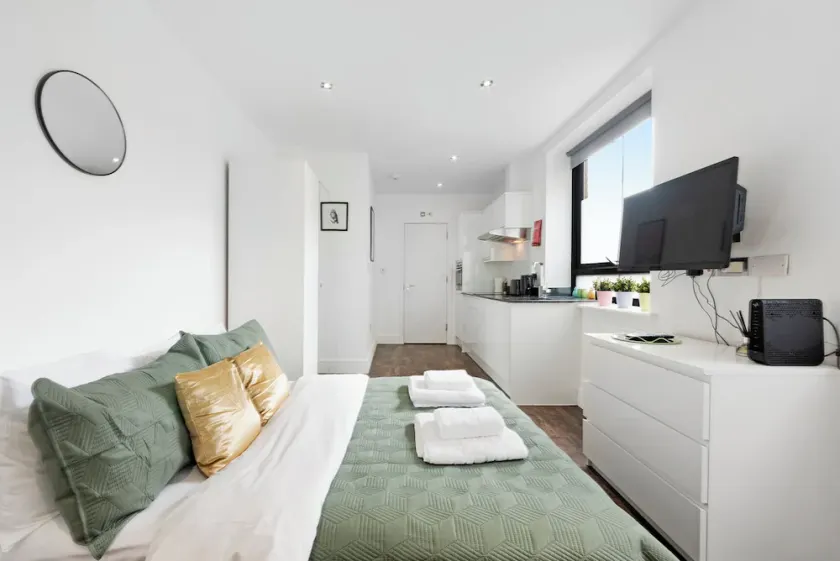 Colina Rd N15 🚇 Turnpike Lane | Ground Floor - Image 1