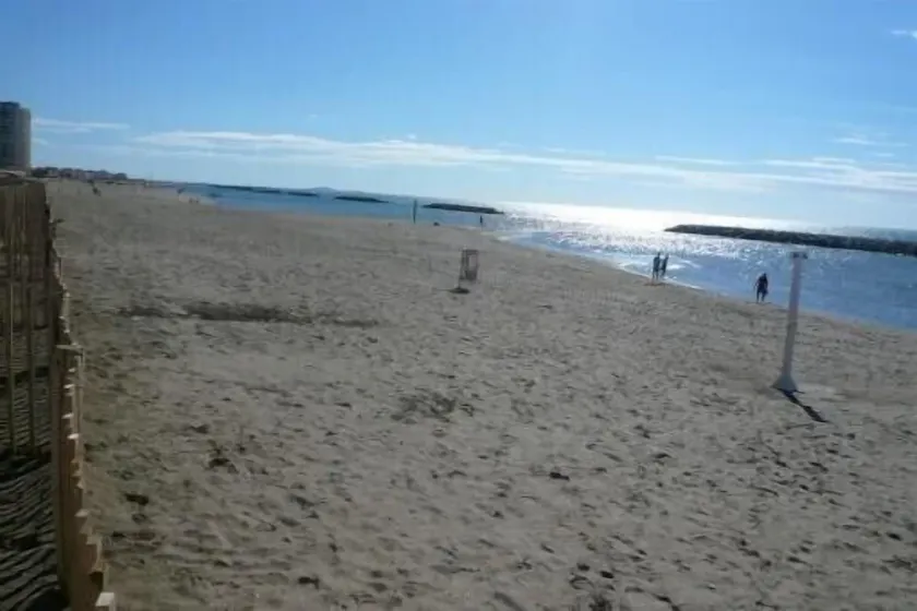 Large apartment 50m from the supervised beach - Image 1