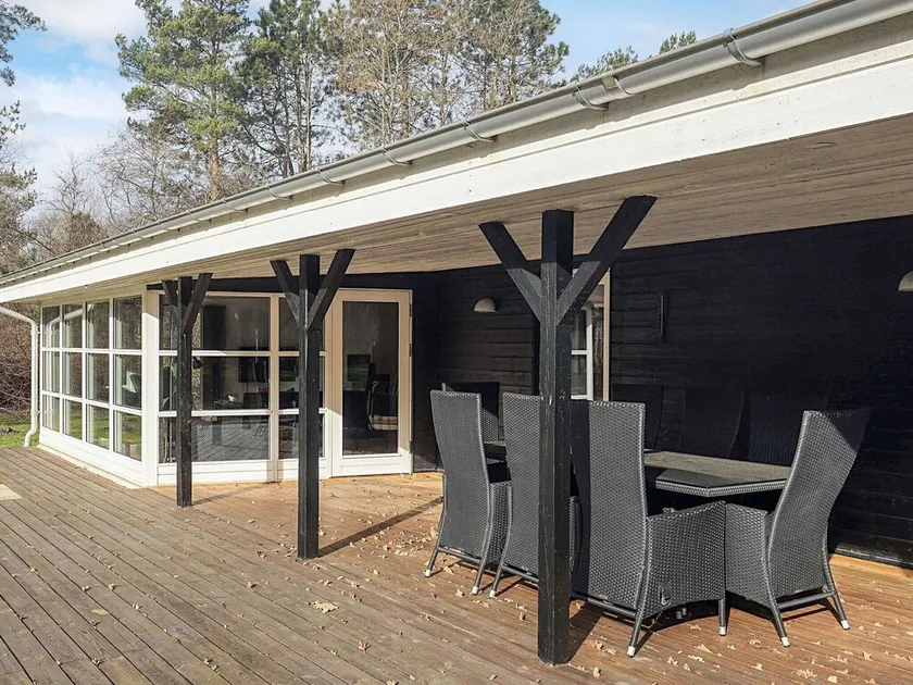 5 star holiday home in Hals - Image 1