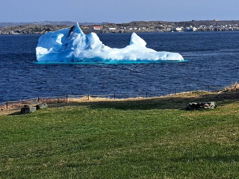 Family-Friendly Oceanfront Home, Home of the Cupids Iceberg! - Image 1