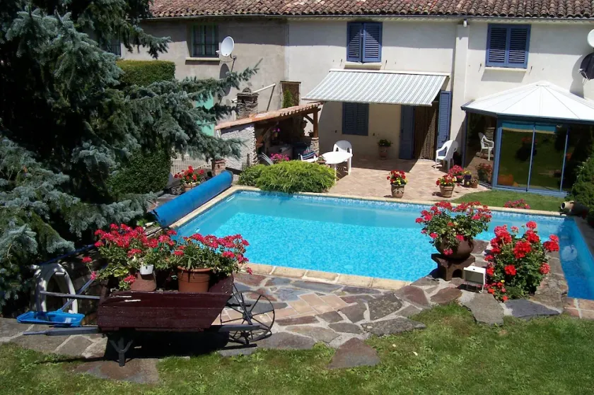 Hus i lille Cevenol landsby med privat pool og have. - Image 1