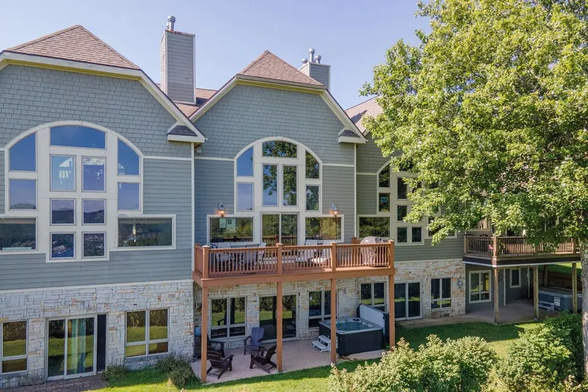 Mountain Perch w/ Views, Hot Tub & Pool Table - Image 1