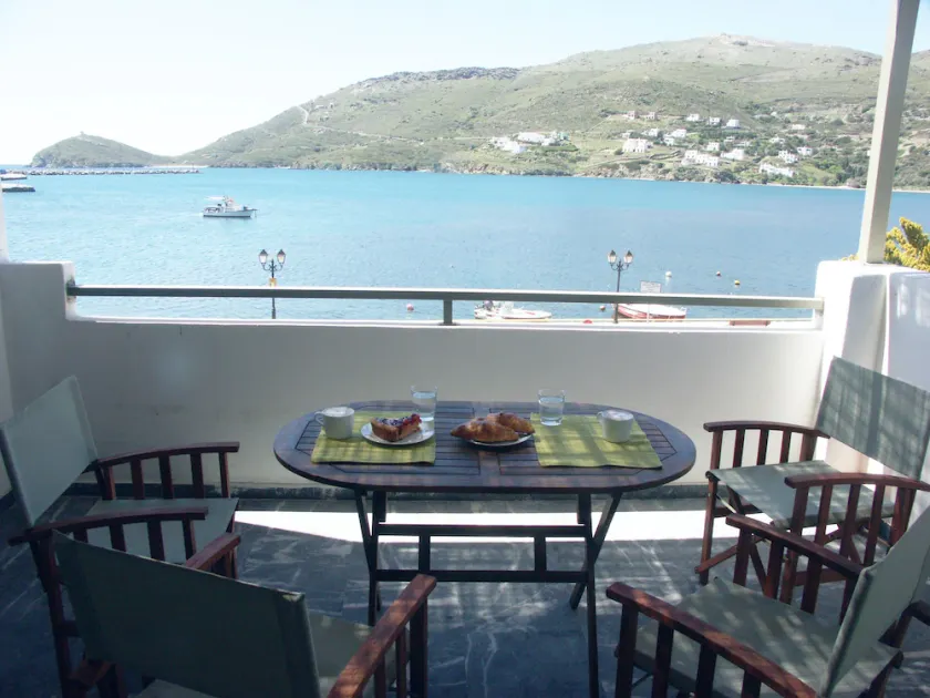LUXURY APARTMENT ON THE SEA - Image 1