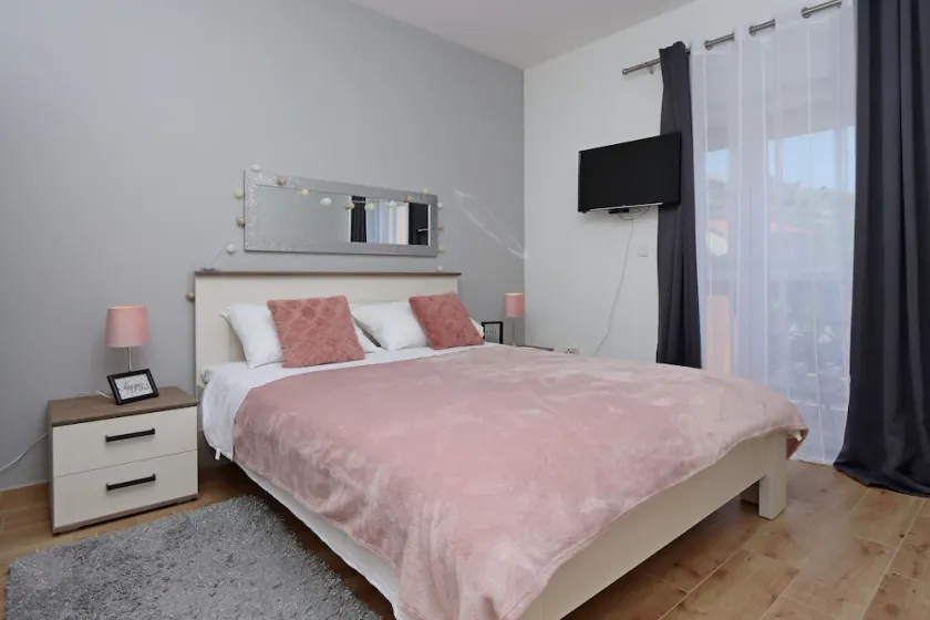 One bedroom apartment with balcony and sea view Pag (A-6412-b) - Image 1