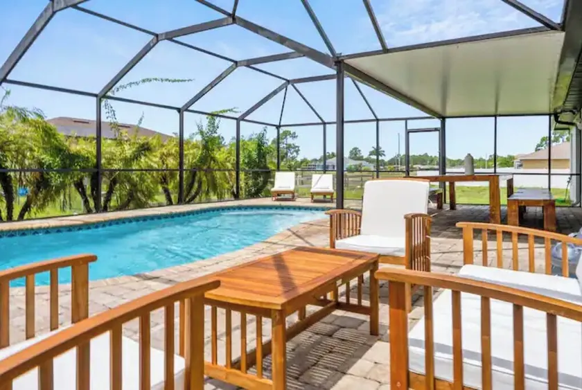 NEW Listing - Cape Escape II - 4bdr - 2bth - POOL - Sleeps 10+ - Image 1
