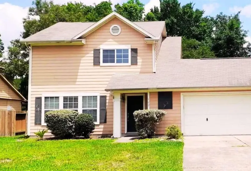 Enjoy Vacation in a Quiet Area w/ Huge Backyard! - Image 1