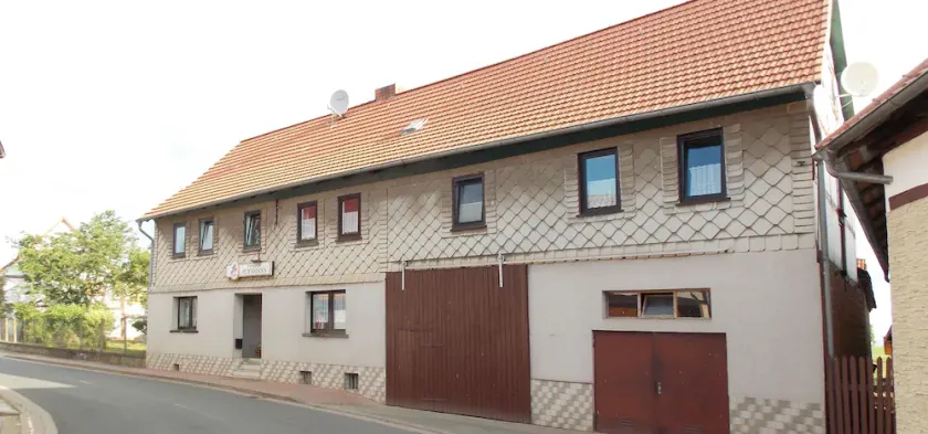 Quaint 4-sided farm in the middle of Germany in the southern Harz, Kyffhäuser & Eichsfeld regions - Image 1