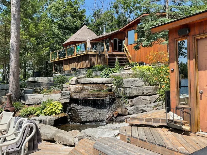 Beautiful south facing lakefront cottage with sauna & hot tub on Big Cedar Lake! - Image 1