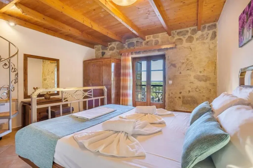 Stone maisonette villa with private pool in th... - Image 1