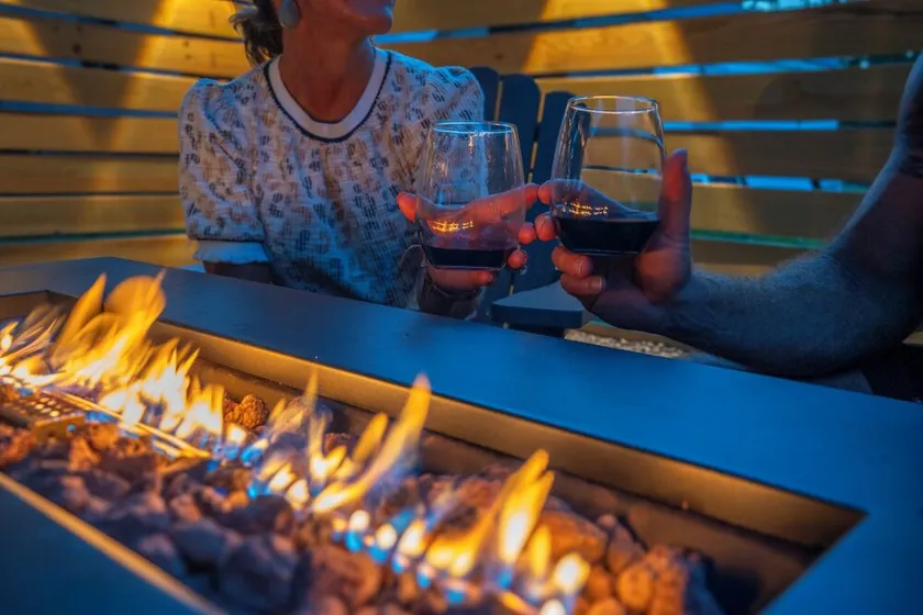 Cozy eclectic cottage where you can reconnect and unwind, designed for couples. - Image 1