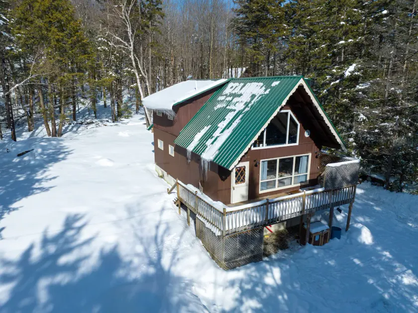 Spacious Chalet, Skiing 5 Minutes to Jay Peak, Vermont! - Image 1