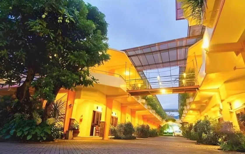 PURI PERDANA HOTEL - Image 1