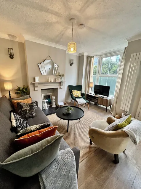 Sea Song Cottage, Broadstairs, Kent - Image 1