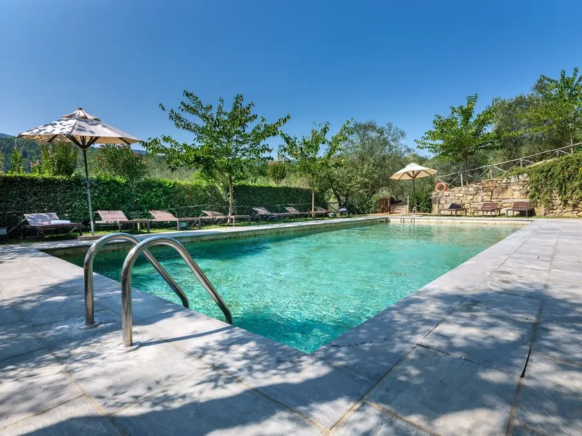 LUXURY VILLA WITH PRIVATE POOL - Image 1