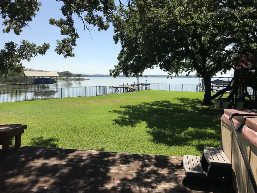 Large Lakefront on Eagle Mountain Lake - Image 1