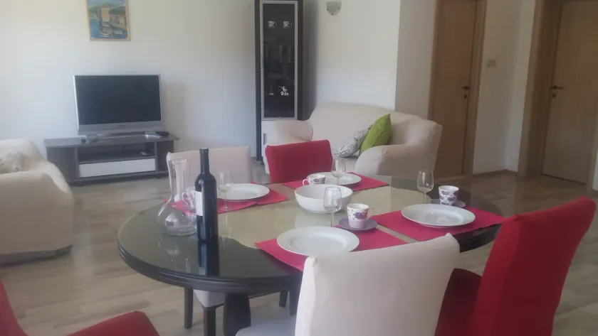 Apartamento para dos personas con un balcon Marina, Trogir (A-14258-a) - Image 1