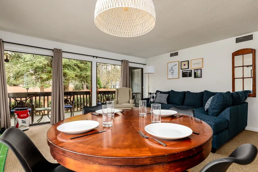 5 minute walk to Pinehurst Resort - Perfect 2BR Condo for buddies golf trip - Image 1