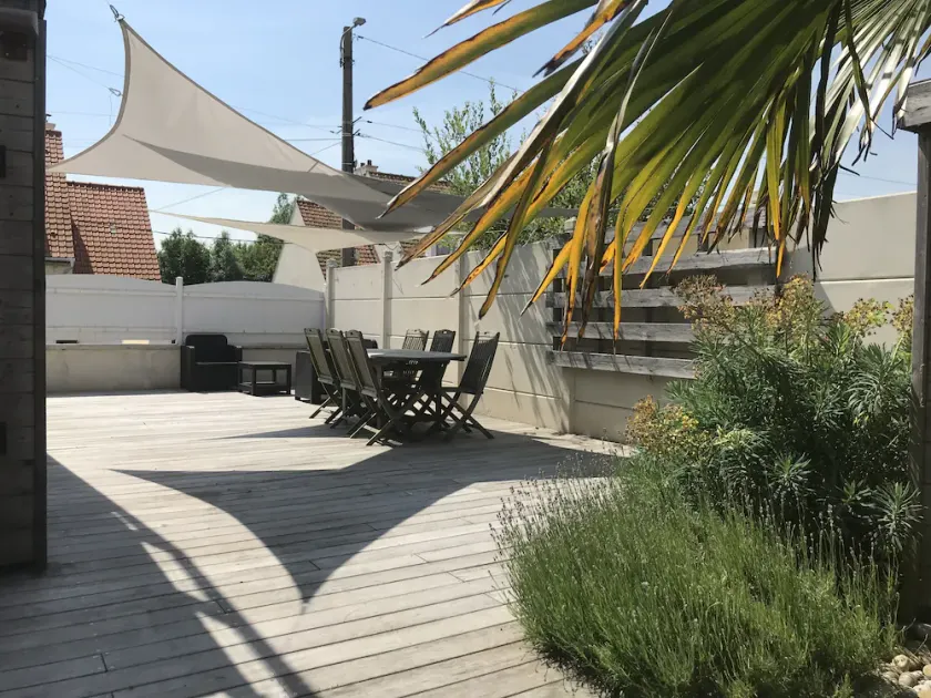 Maison individuelle lumineuse- Belle terrasse et poêle- Plage a pied - Image 1